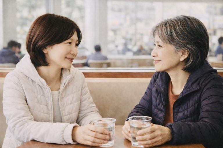 《她看着我，我看见了自己》